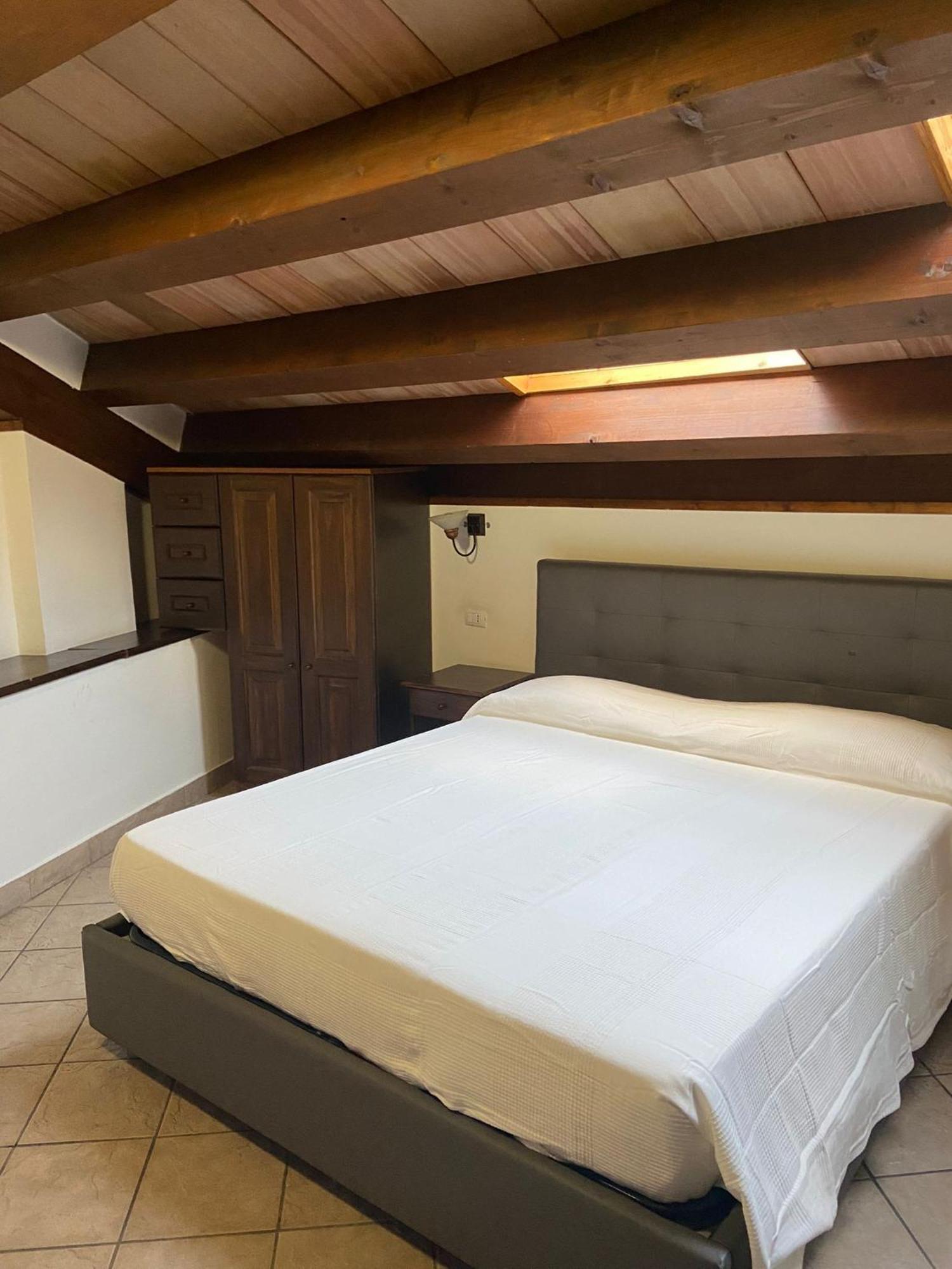 Hotel Capomulini 3 Stelle Ачиреале Экстерьер фото